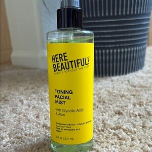 Here Beautiful Toning Facial Mist